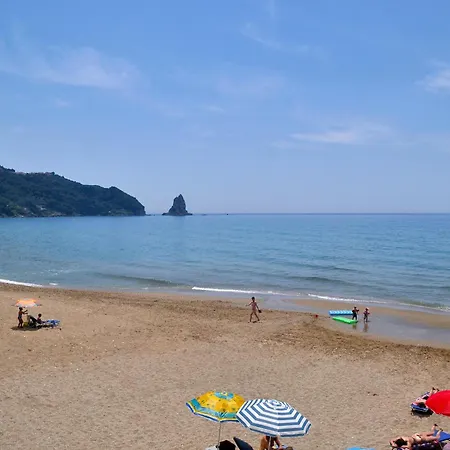 House Letta In A Very Quiet Location - Agios Gordios Apartment *